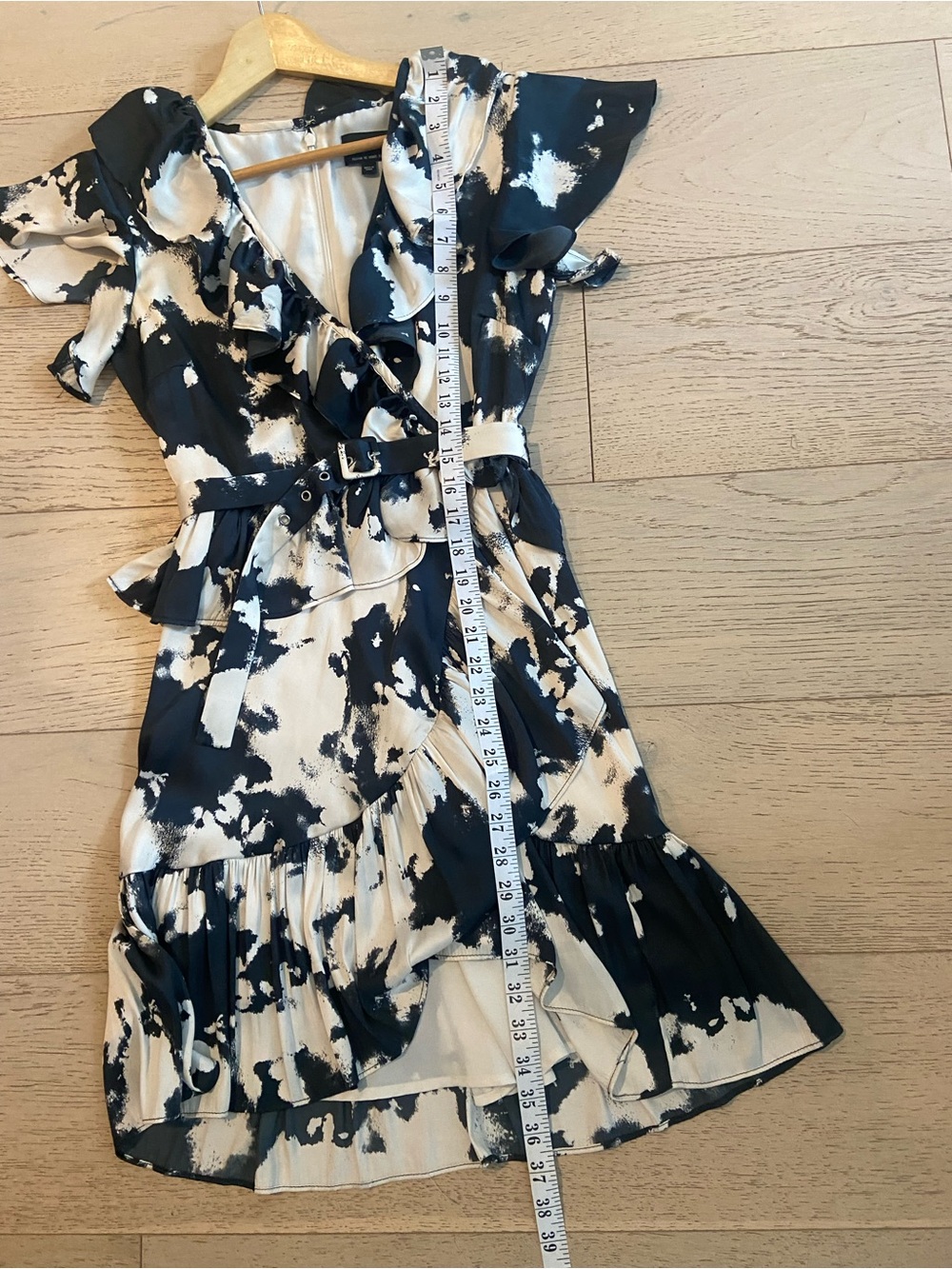 BARDOT Ruffle Wrap Mini Dress Size 6 Navy Cream Wedding Guest EUC - Picture 7 of 7